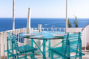   A'mare . The Jacopo Foggini collection on the terrace of the Villafranca hotel in Positano. 