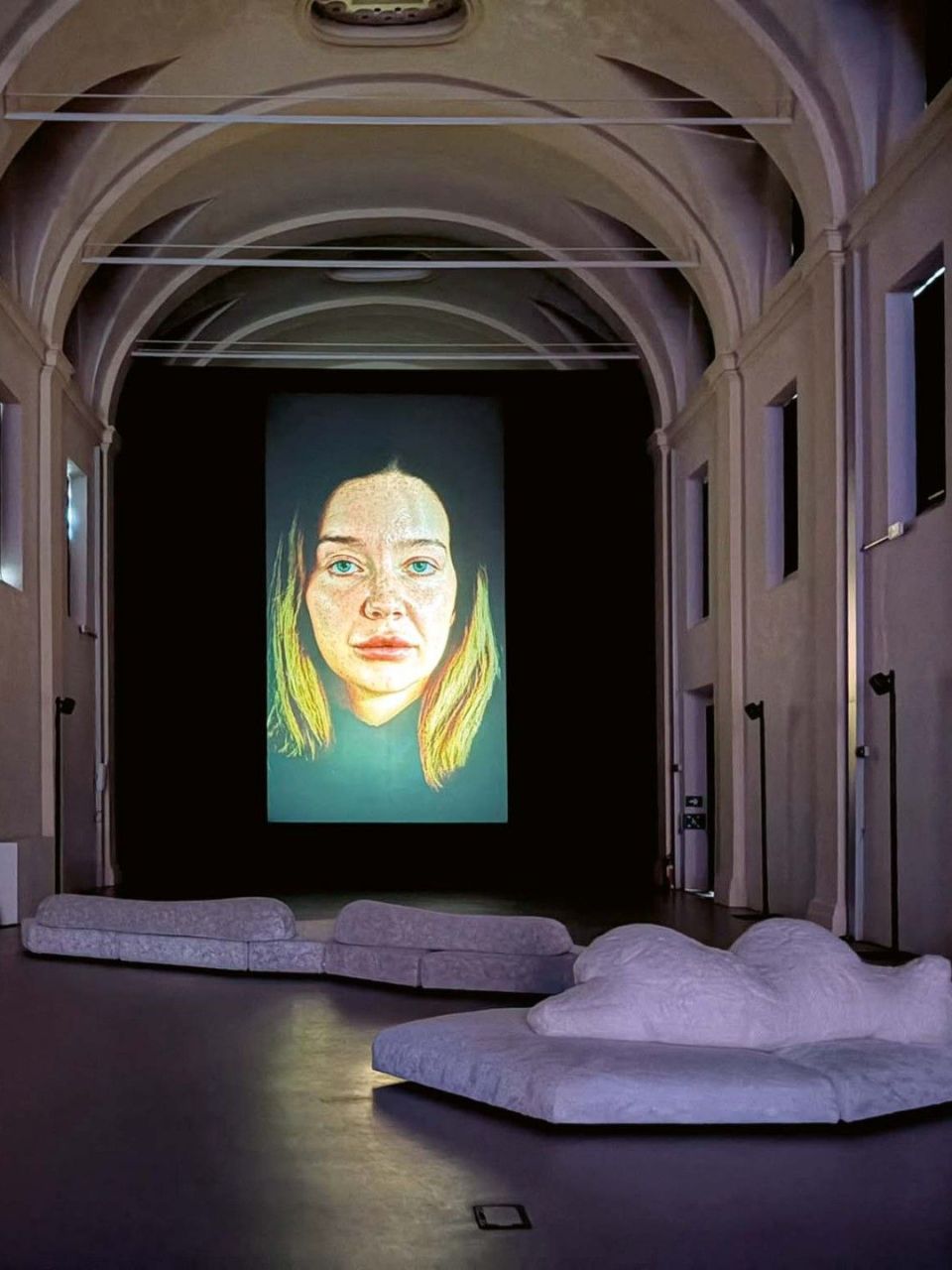  Pack, On the Rocks, Getsuen begleiten die Betrachtung der Werke &bdquo;Face to Face&ldquo; auf der vorherigen Seite und &bdquo;Light Boxes&ldquo; auf dieser Seite. 